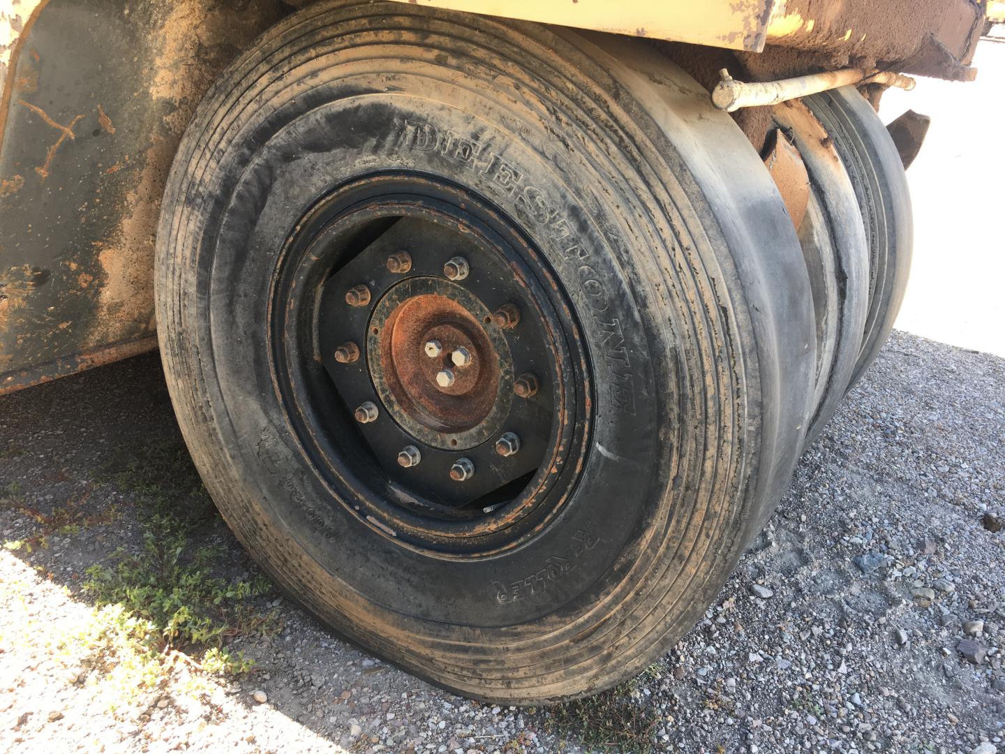 ./imagenes/INVOICE/2019/16939/COMPACTADOR NEUMATICO PARA PARTES DYNAPAC CP271 (11).JPG